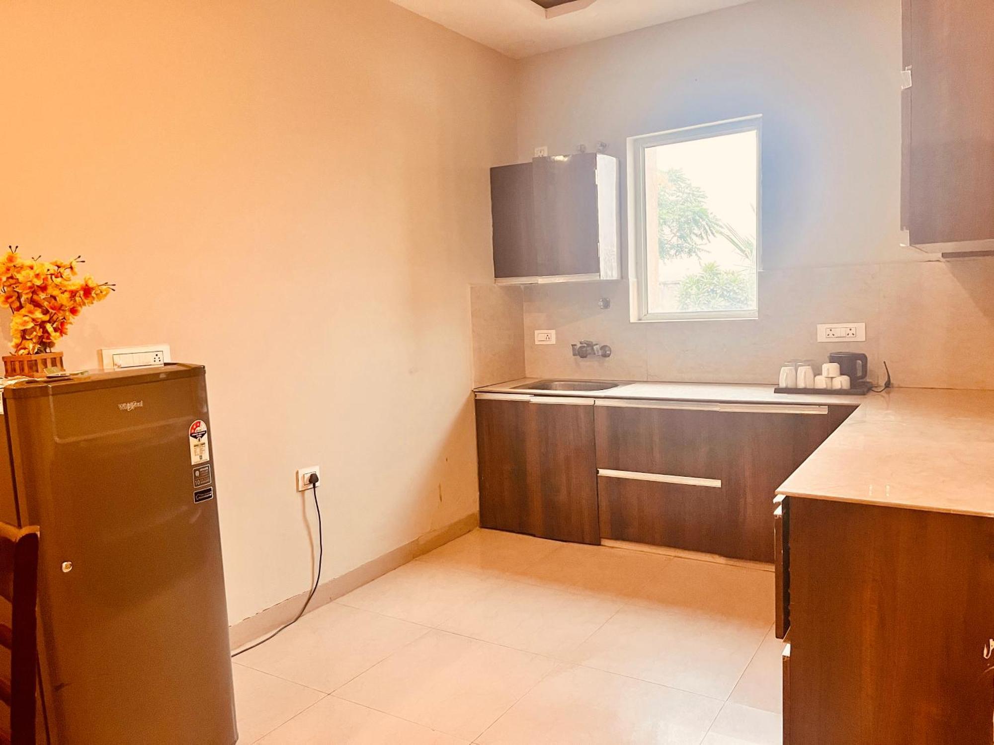 Pearl Grand Boutique Cottage In Omaxe Anandam Vrindavan - #Premium Ac Rooms With Balcony #Big Parking #Lift #Garden #Peaceful Area #Near Prem Mandir #Property Of The Year #Most Awarded מראה חיצוני תמונה