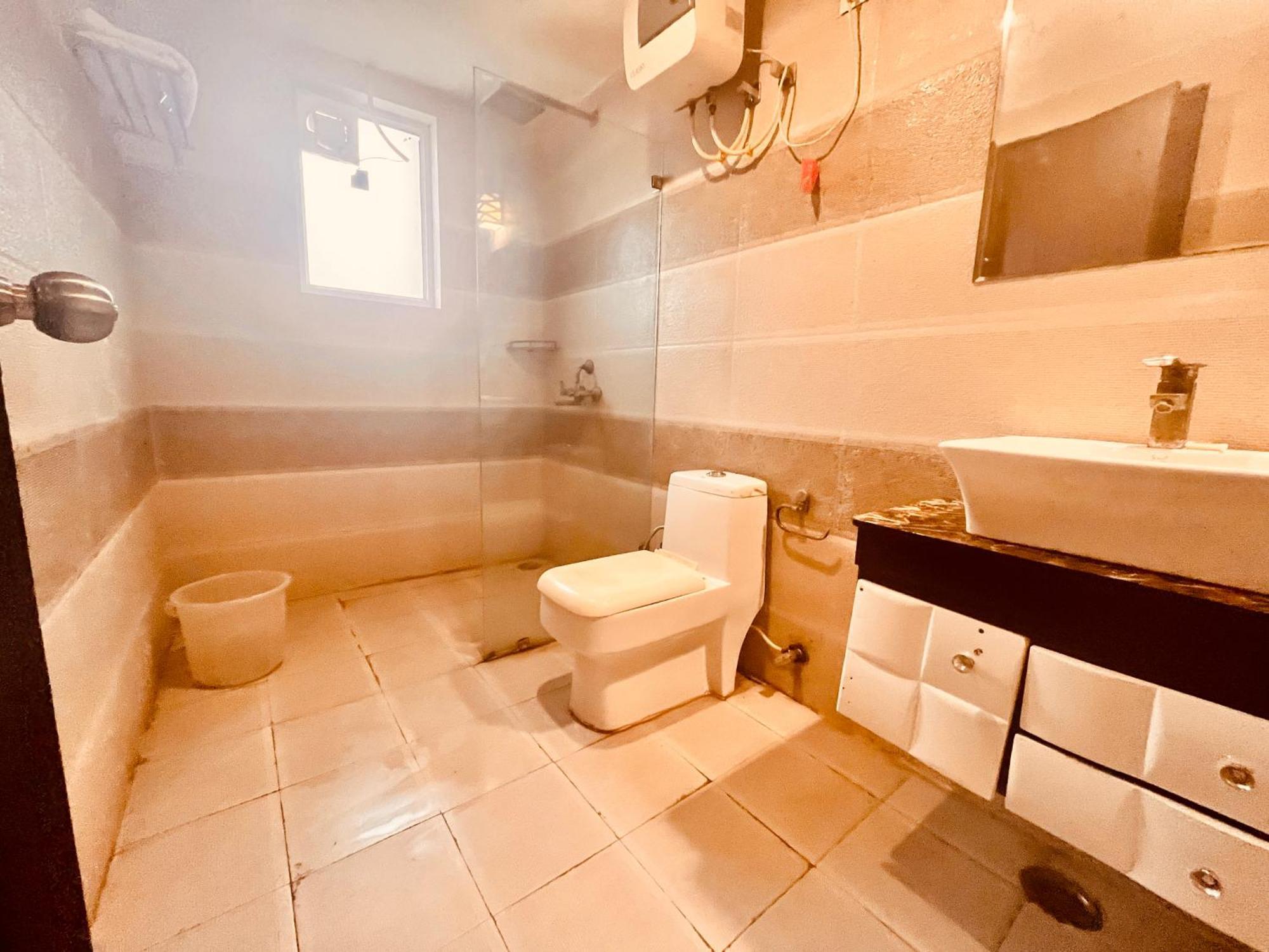 Pearl Grand Boutique Cottage In Omaxe Anandam Vrindavan - #Premium Ac Rooms With Balcony #Big Parking #Lift #Garden #Peaceful Area #Near Prem Mandir #Property Of The Year #Most Awarded מראה חיצוני תמונה