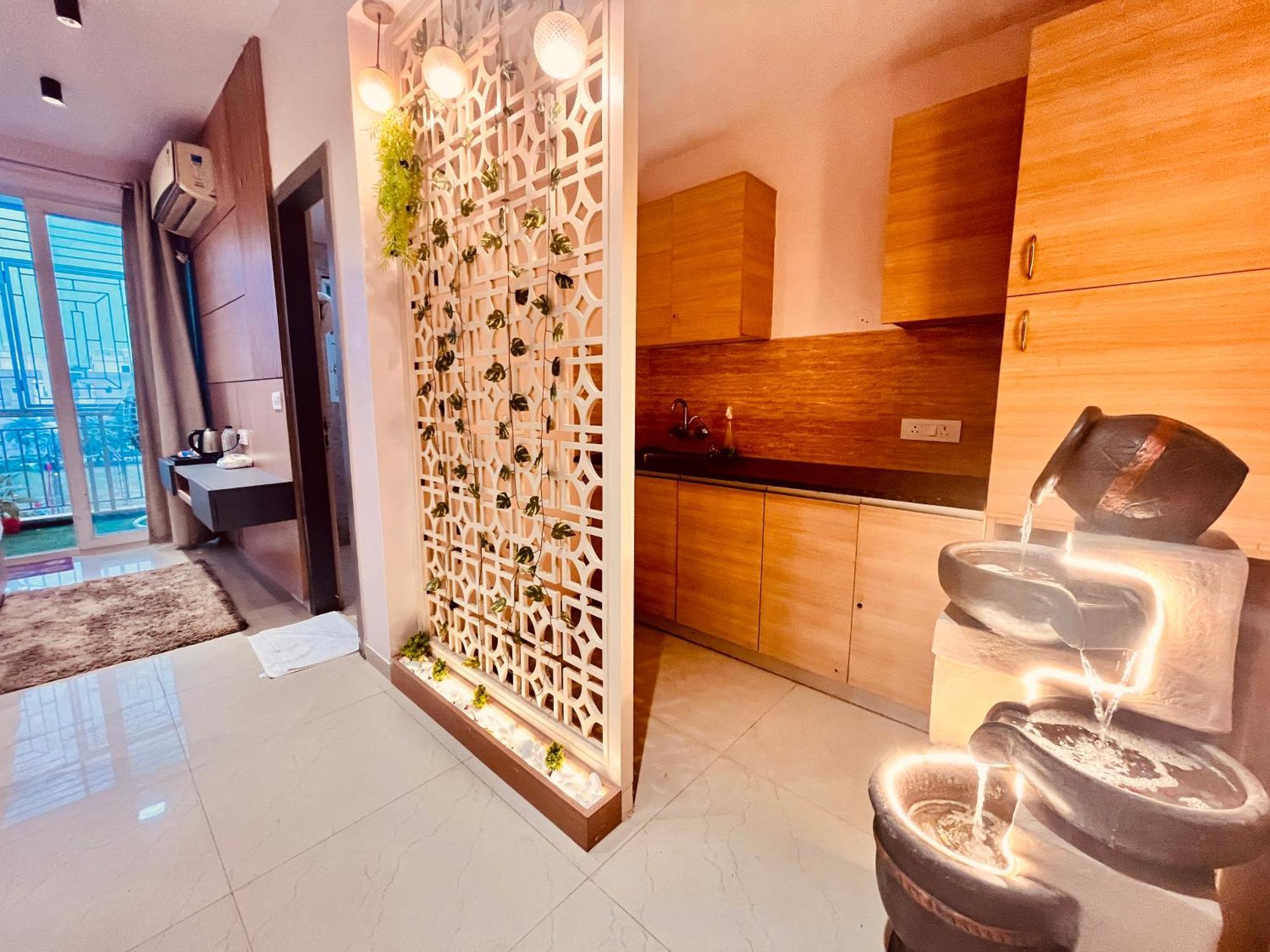 Pearl Grand Boutique Cottage In Omaxe Anandam Vrindavan - #Premium Ac Rooms With Balcony #Big Parking #Lift #Garden #Peaceful Area #Near Prem Mandir #Property Of The Year #Most Awarded מראה חיצוני תמונה